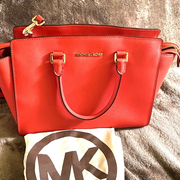 Michael Kors Handbags - 🌺MICHAEL KORS BAG 🌺